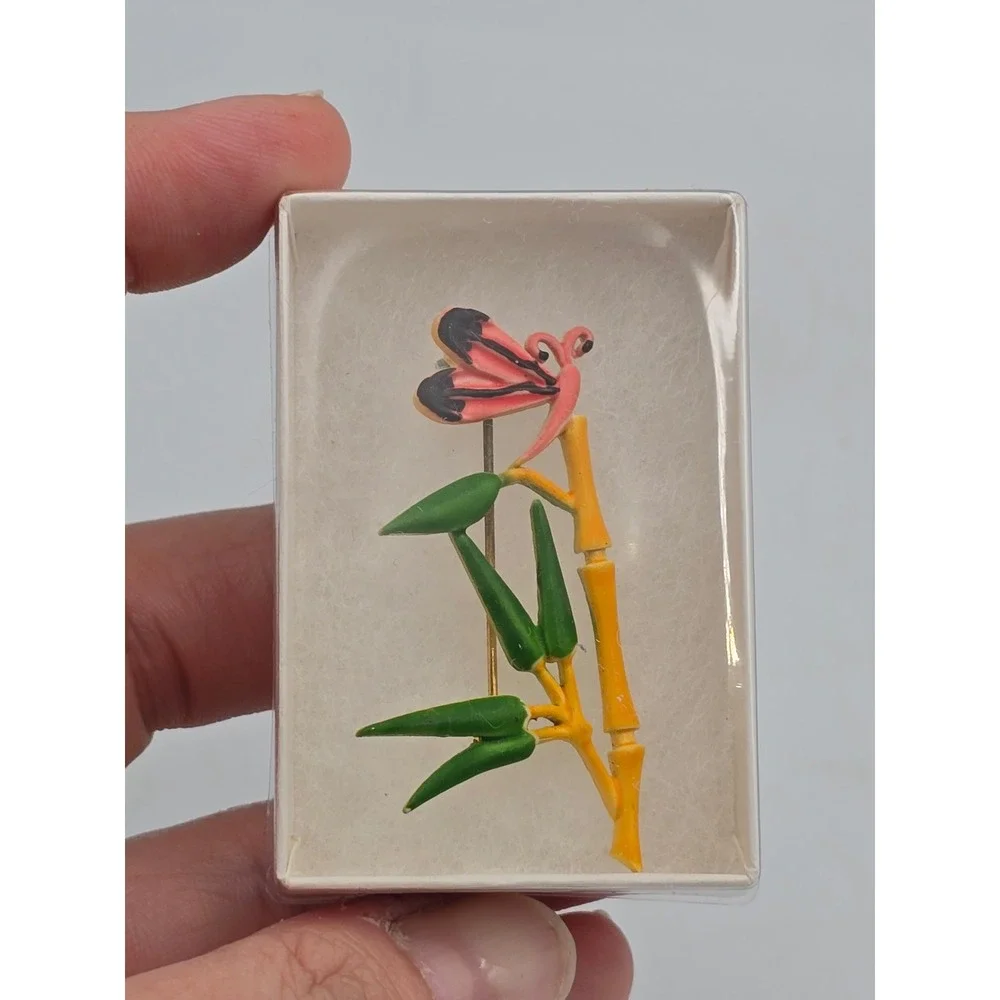 Bamboo Pin Unisex OS Multi Good Vintage Enamel Butterfly Brooch